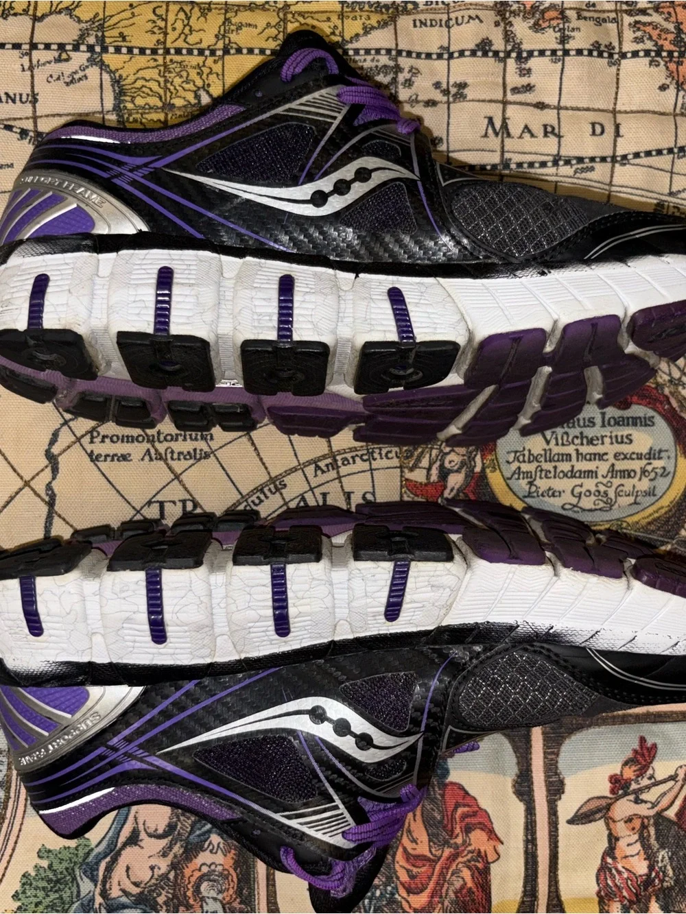 Saucony Black and Purple Women's Running Shoes